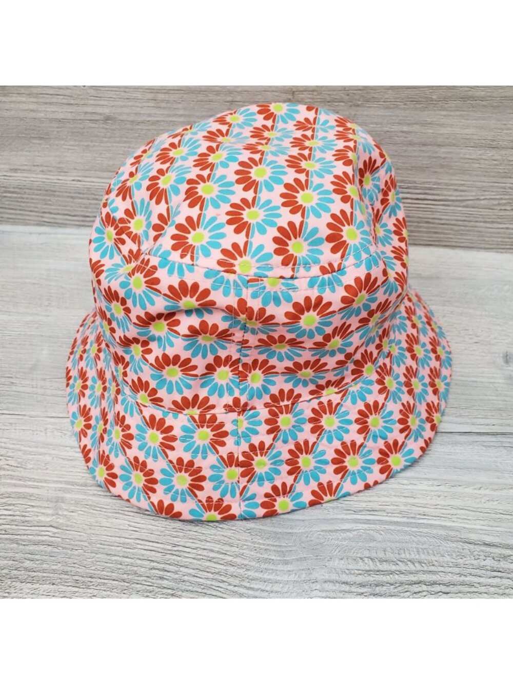 David and Young daisy bucket hat - Picture 3 of 10